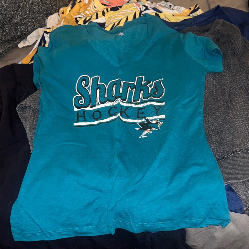 NHL San Jose Sharks Teal Graphic V-Neck Tee